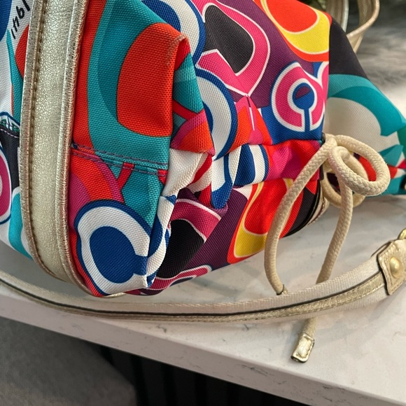 Coach Poppy Tote - Picture 6 of 16